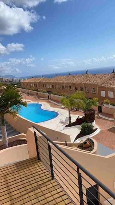 Off site, Day, Swimming pool