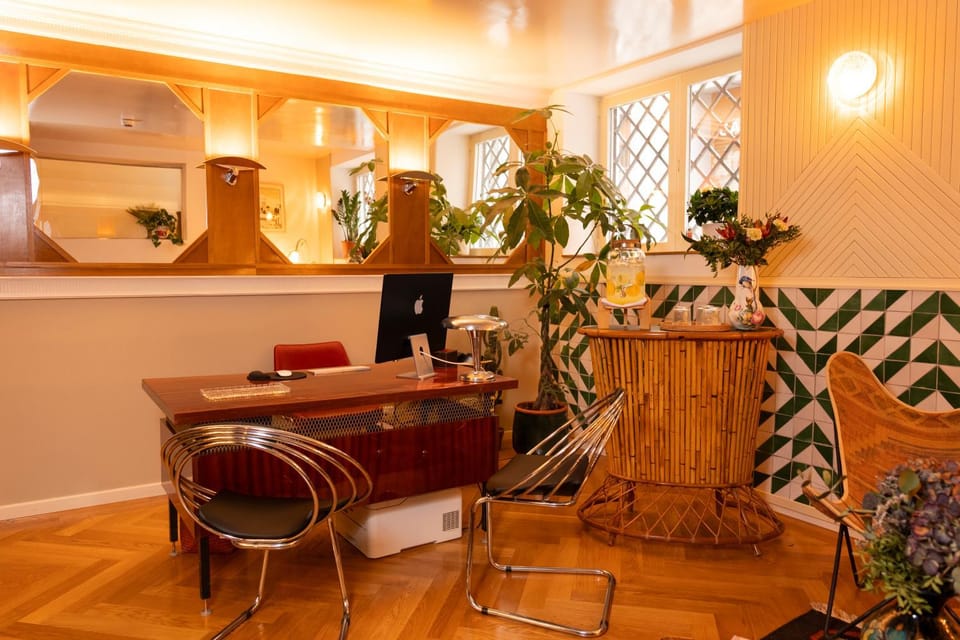 Seating area