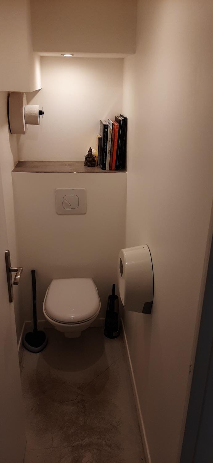 Toilet