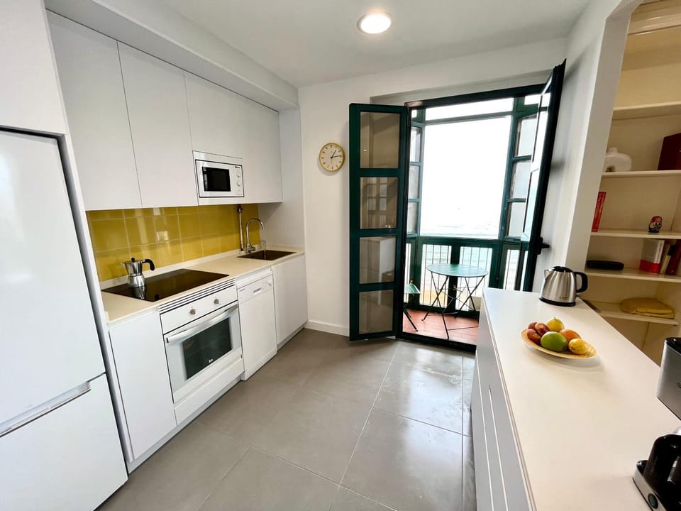 Balcony/Terrace, Kitchen or kitchenette, dishwasher