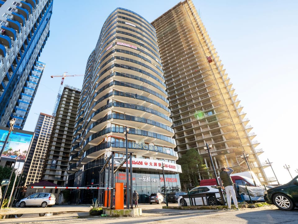 Property building, City view, Parking