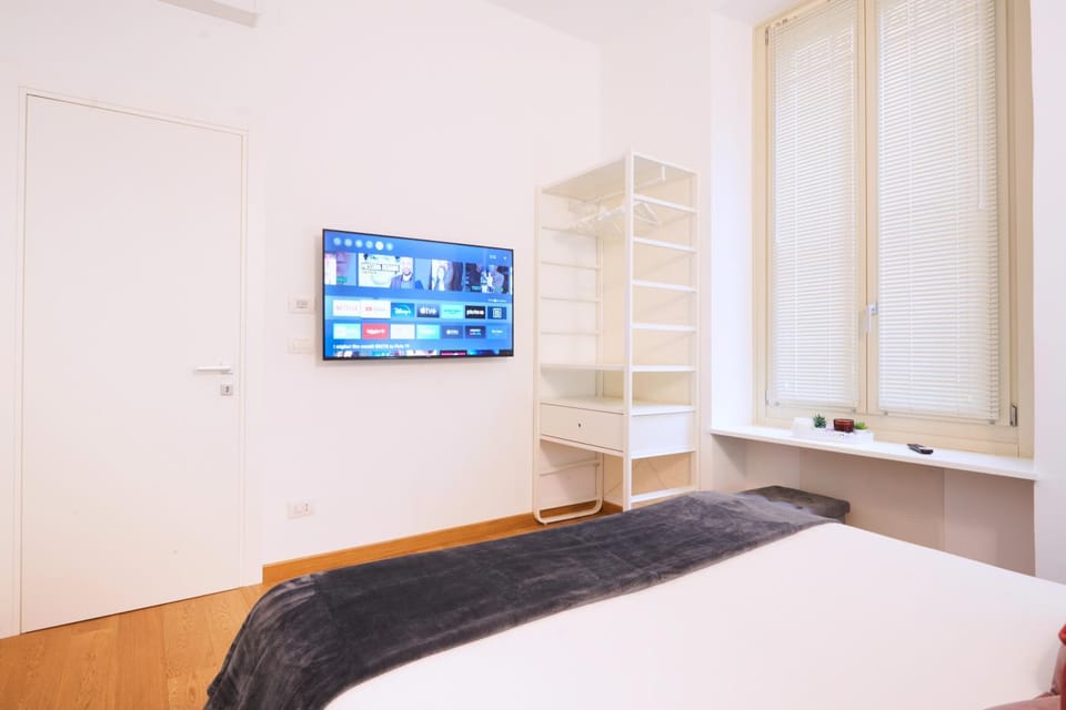 TV and multimedia, Bedroom, wardrobe