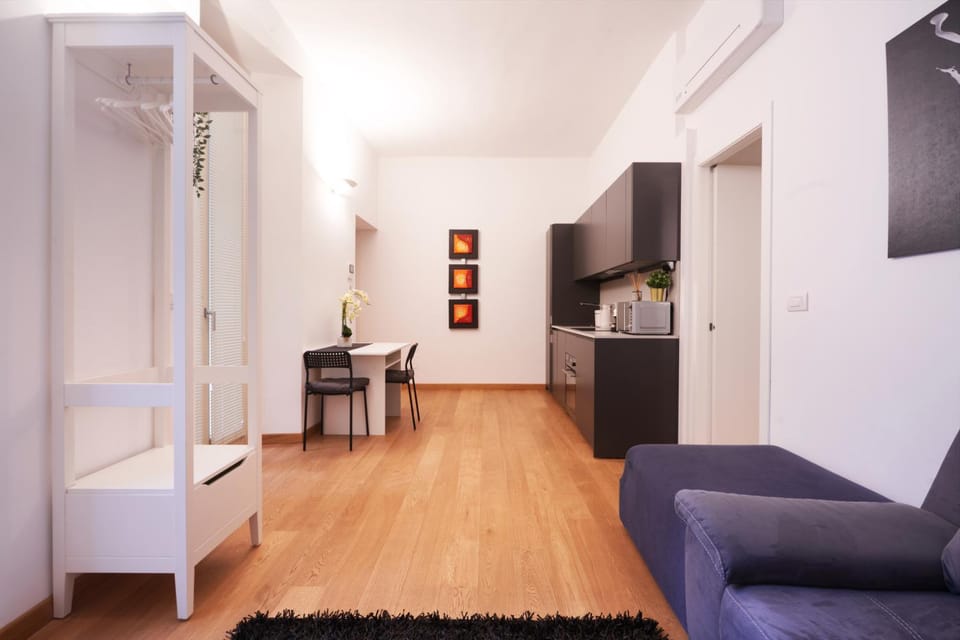 Kitchen or kitchenette, wardrobe, kitchen