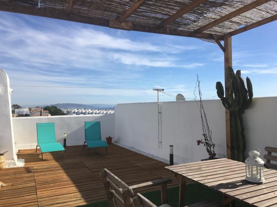 View (from property/room), Balcony/Terrace