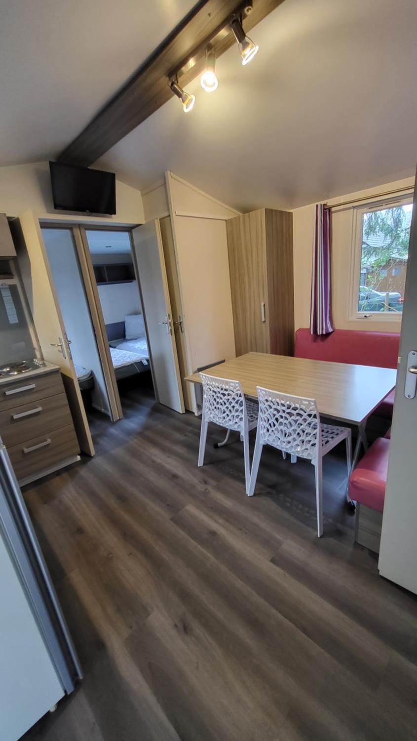 Kitchen or kitchenette, Living room, Photo of the whole room, Seating area, Dining area