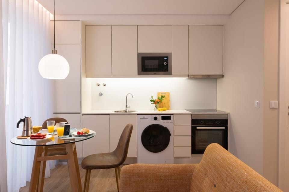 Kitchen or kitchenette, Decorative detail, Dining area, dishwasher, minibar, pet friendly, washing machine