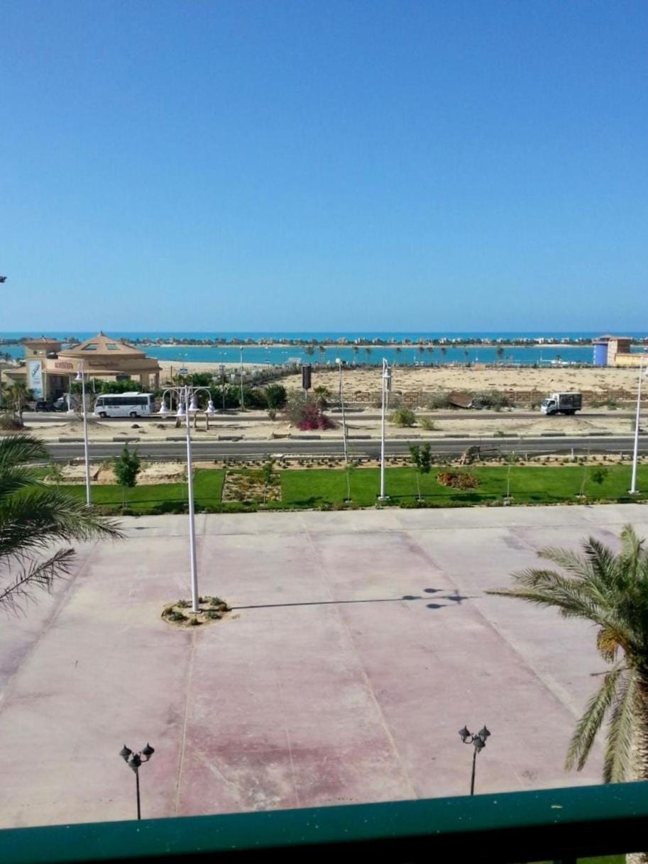 Porto Residence Chalet, Outside Marina Gate 3, Sahel North Coast For Rent - شاليه بورتورسيدنس بخارج بوابة 3 مارينا الساحل الإيجار Apartment in Egypt