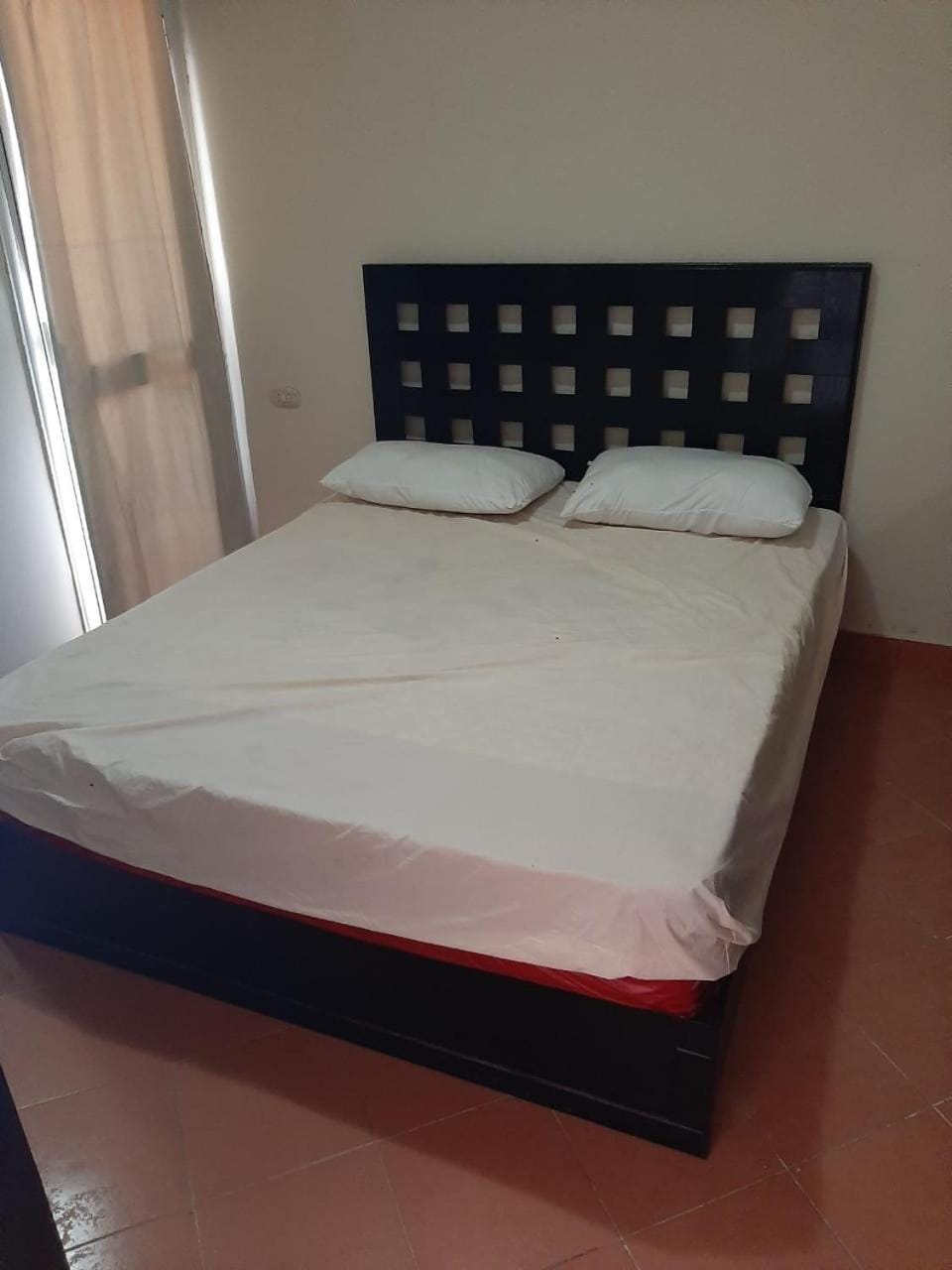 Porto Residence Chalet, Outside Marina Gate 3, Sahel North Coast For Rent - شاليه بورتورسيدنس بخارج بوابة 3 مارينا الساحل الإيجار Apartment in Egypt