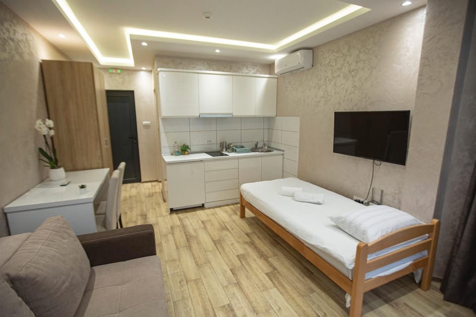 TV and multimedia, Kitchen or kitchenette, Bedroom