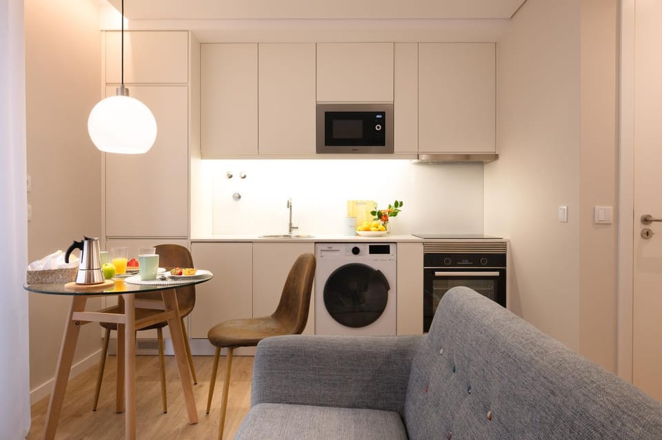 Kitchen or kitchenette, Living room, Seating area, Dining area, dishwasher, minibar, pet friendly, washing machine
