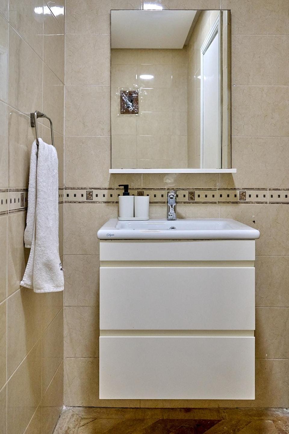 Bathroom, towels