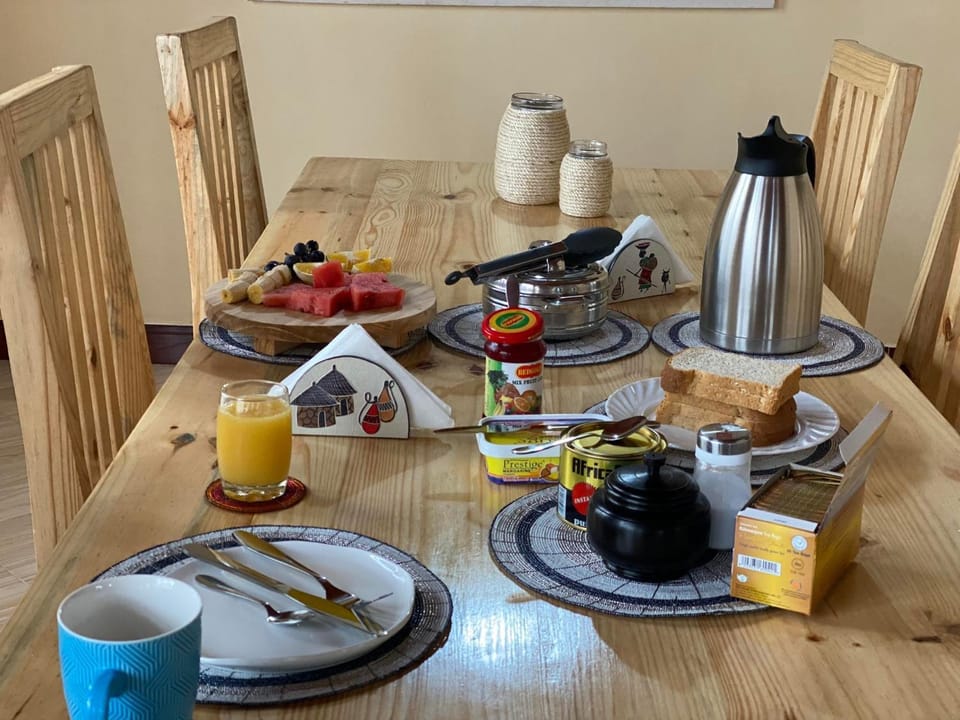 Dining area, Food, Breakfast