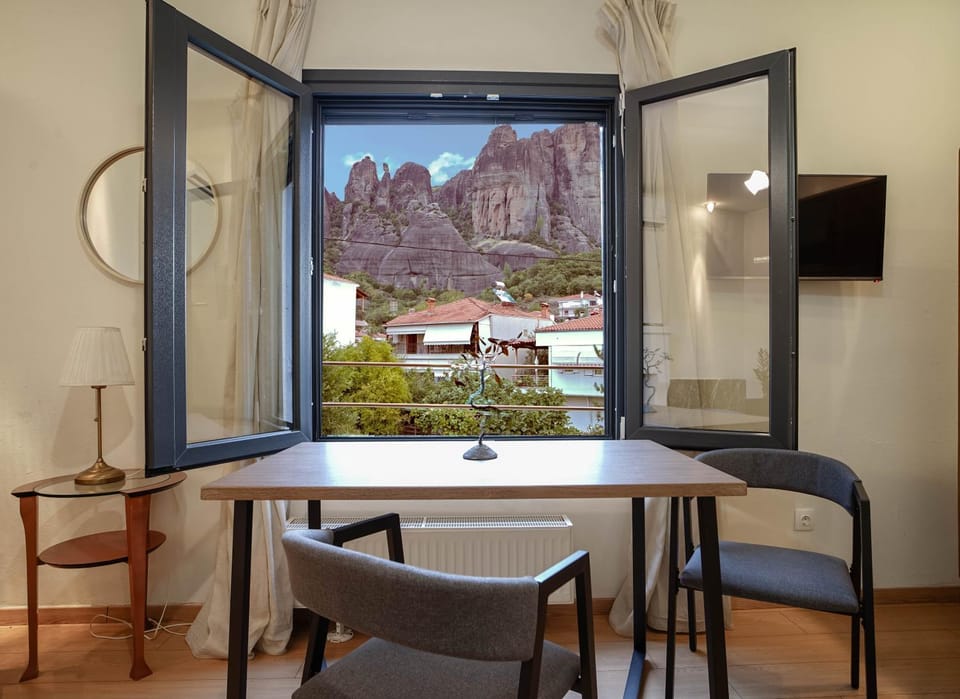 1951 Suites Apartment in Kalabaka