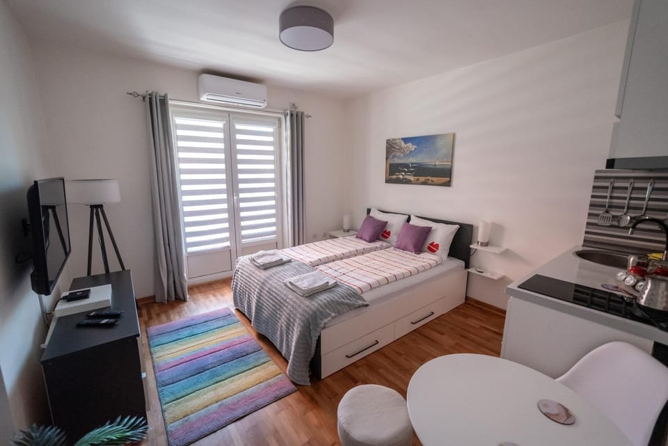 Dekart 2 Apartment in Serbia