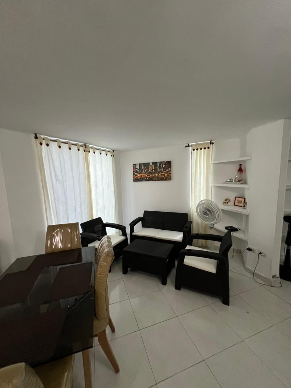 Confortable apartamento en hermoso condominio. Apartment in Gaira