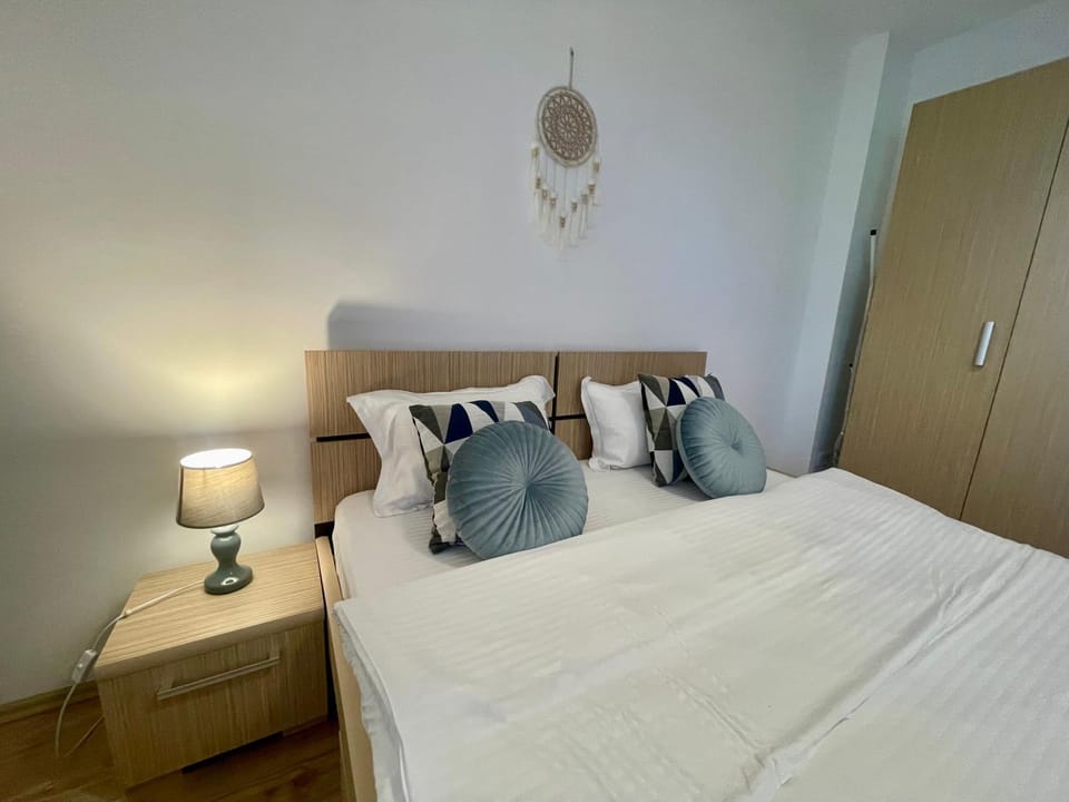 Travel Bucharest Airport Residences-SELF CHECK-IN Apartment in Romania