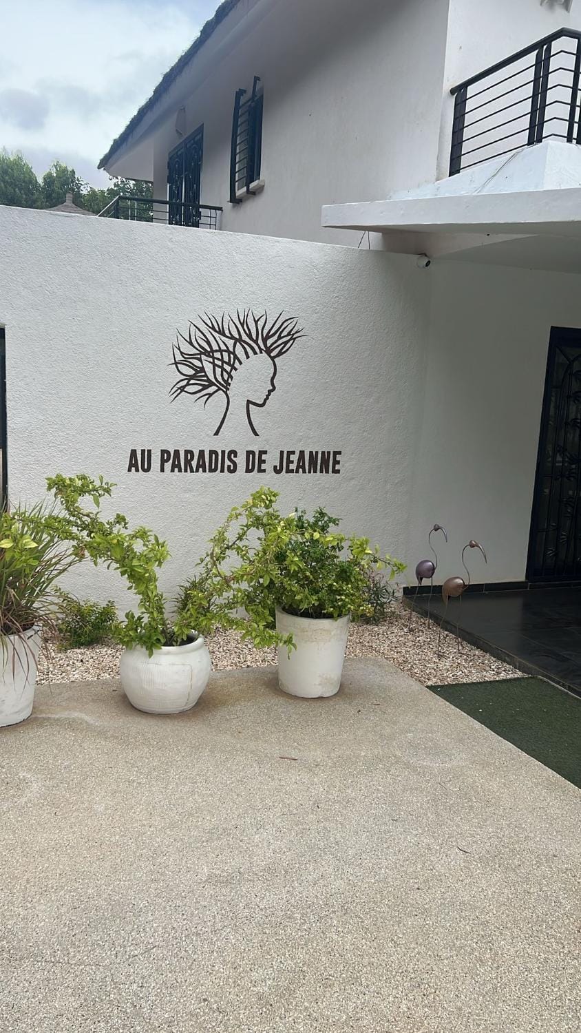 Au Paradis de Jeanne Bed and Breakfast in Thiès Region, Senegal