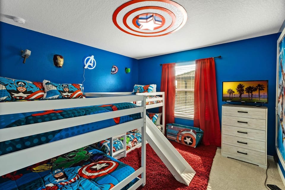 Summer Promo! Star Wars Game Room! Near Disney! Private Pool and Spa! Resort Amenities! Sleeps 16! Villa in Four Corners