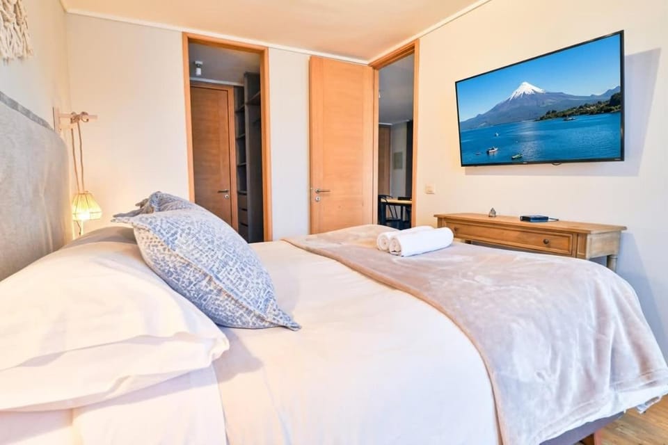 HOM I Piscina, Parking, Vista al Lago, WiFi Apartment in Puerto Varas