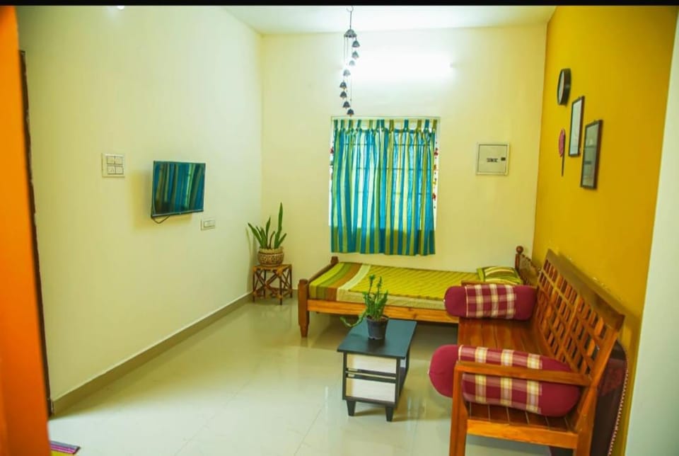 SHI's Bhairavi Peaceful 2bhk villa - - On the way 2 isha-Adiyogi , Maruthamalai Apartment in Coimbatore