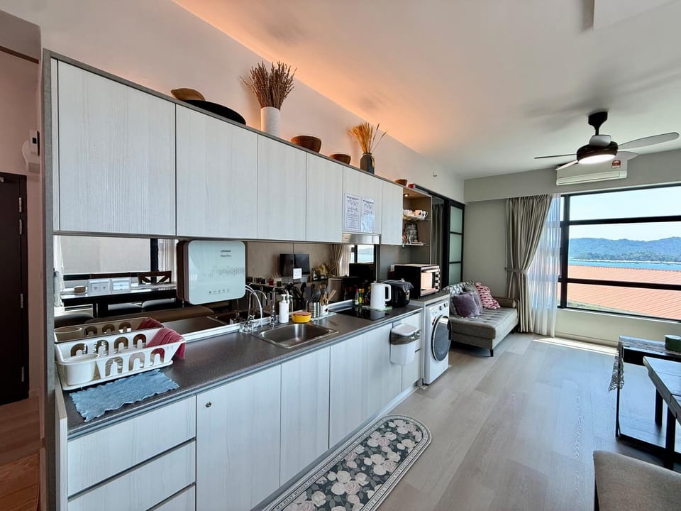 Seaside Lavender Suite Jesselton Quay Citypads Apartment in Kota Kinabalu