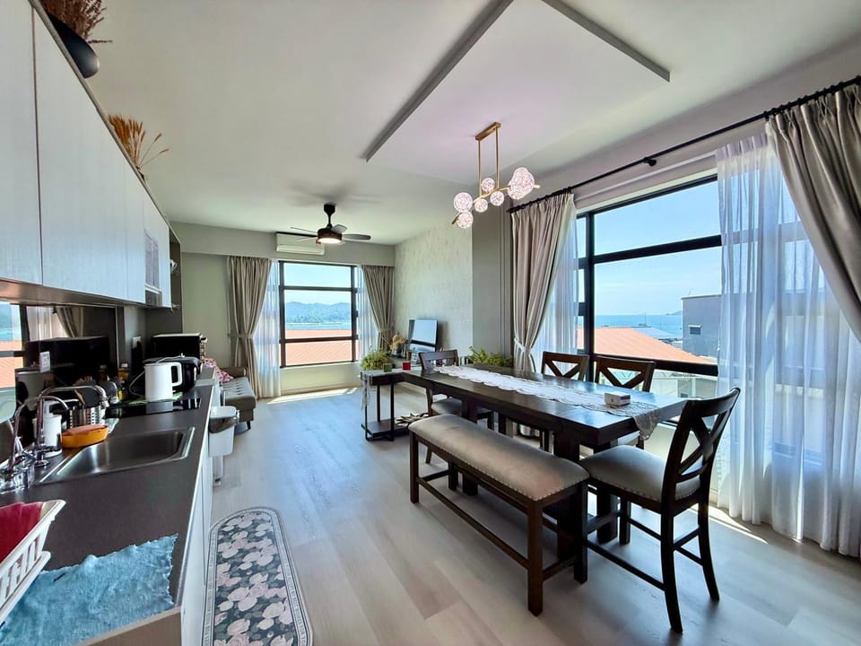 Seaside Lavender Suite Jesselton Quay Citypads Apartment in Kota Kinabalu