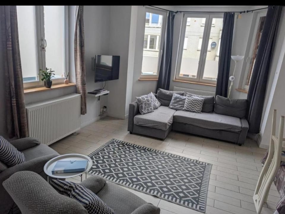 Appartement spacieux avec parking et terrasse Apartment in De Panne