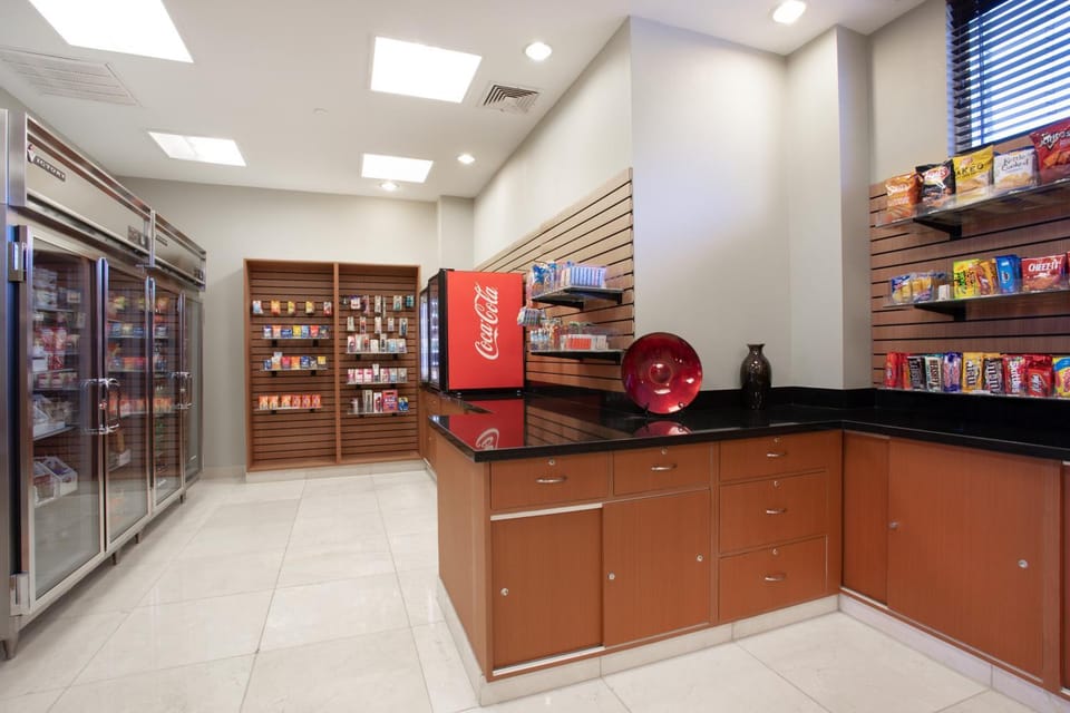 On-site shops, Supermarket/grocery shop