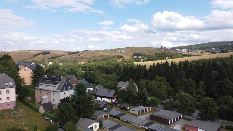 Neighbourhood, Bird's eye view, Street view