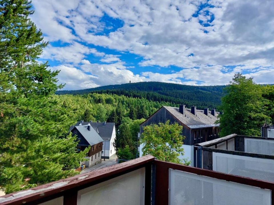 Balcony/Terrace, Mountain view