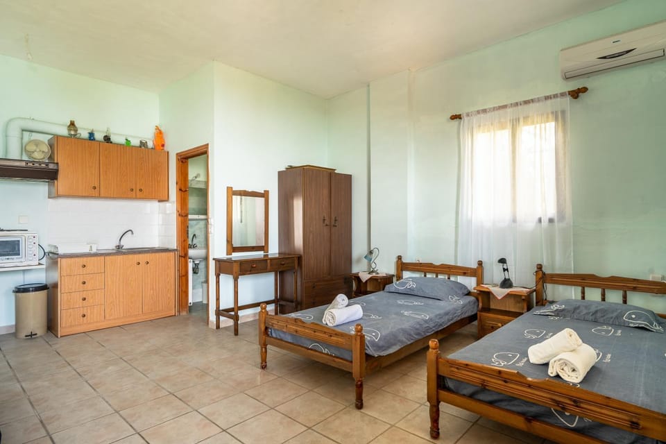 Property building, Living room, Bedroom