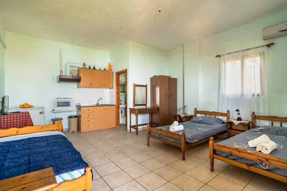 Property building, Living room, Bedroom