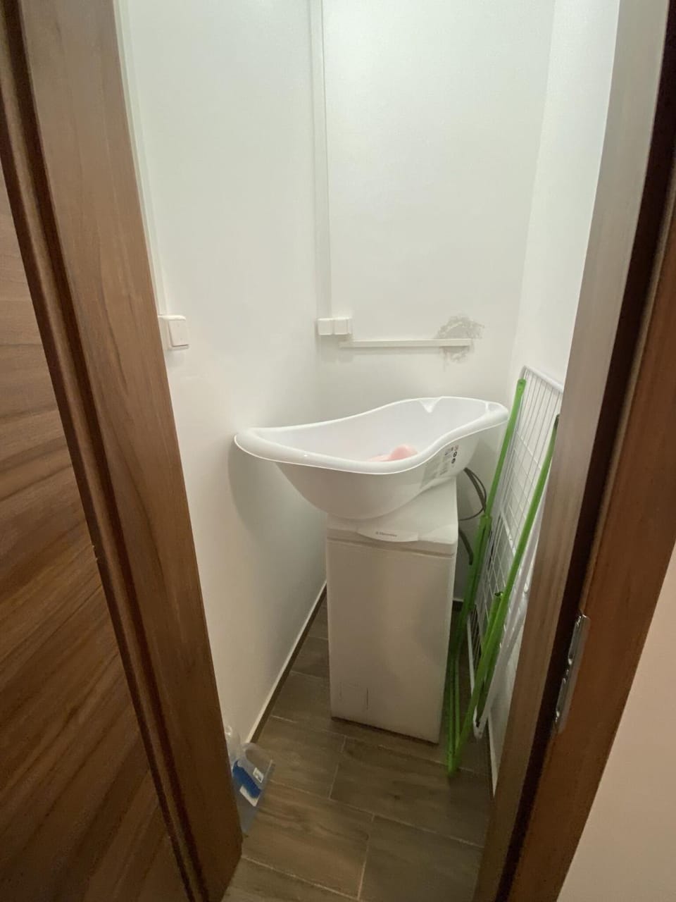 Property building, washing machine