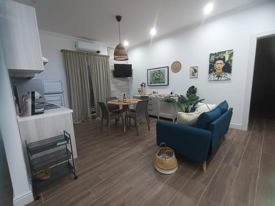Casa Rosamari - su Lago di Posta Fibreno, Appartamento con camino House in Lazio