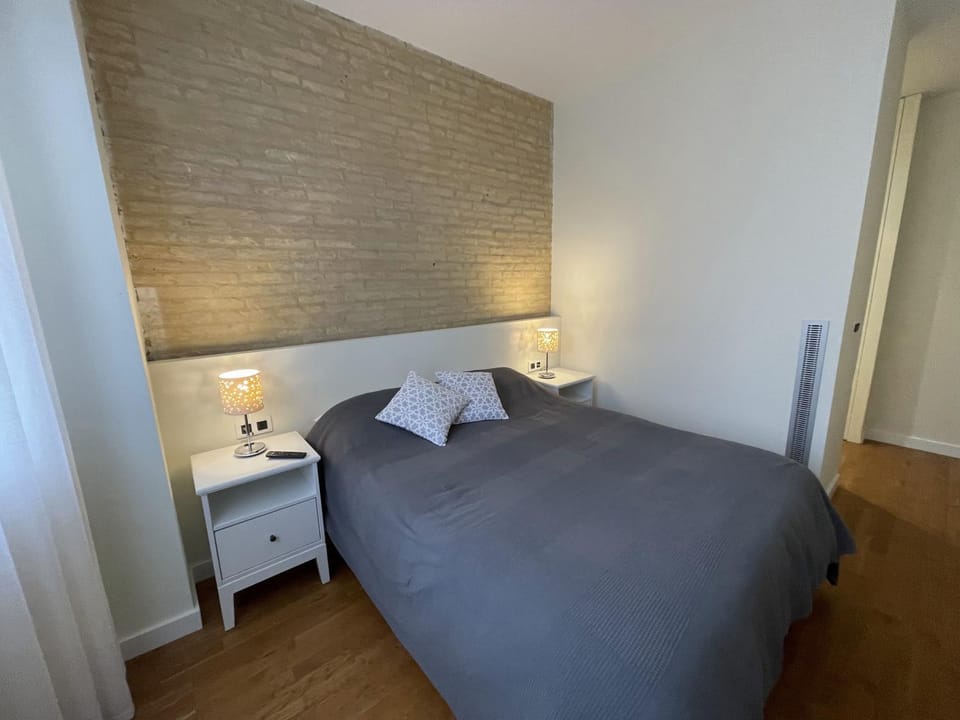 Luxury double Suite at heart of Ruzafa Apartment in Valencia
