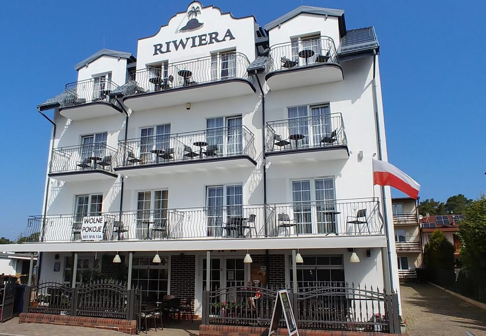 Property building, Restaurant/places to eat, Day, Property logo or sign, Property logo or sign, Logo/Certificate/Sign, Logo/Certificate/Sign