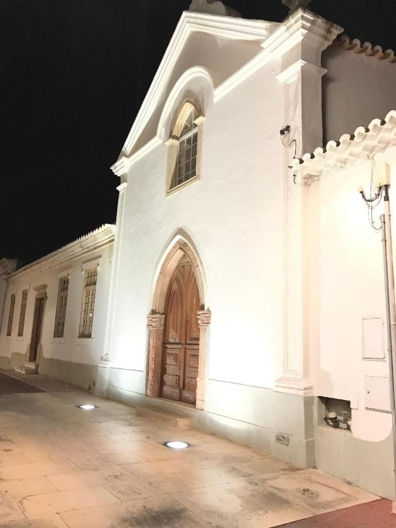 Rare 2 Suite Apt in the Historic Center - 110m to Beach Apartment in Albufeira