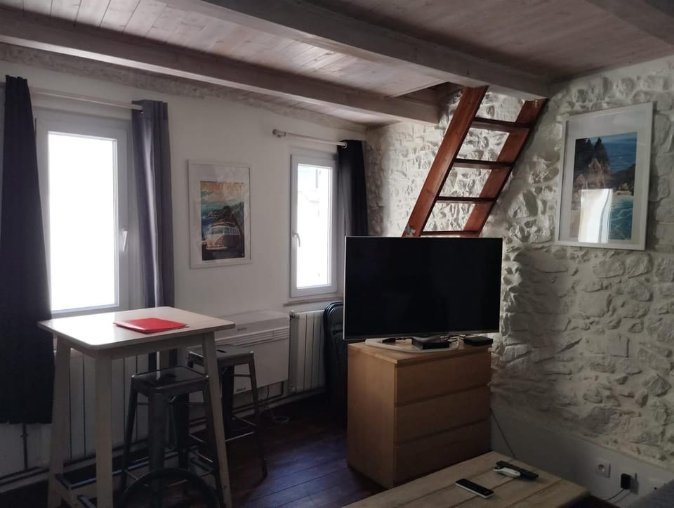 Studio - hypercentre - WIFI et Clim Apartment in Toulon