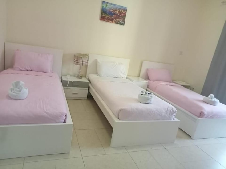 Amazing apartment 2 bed rooms in Tecom 6 pax Apartment in Dubai