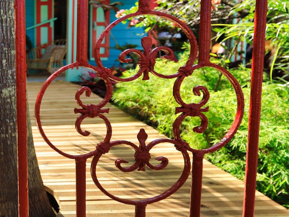 L'incroyable maison de Mamie MECHANT House in Réunion
