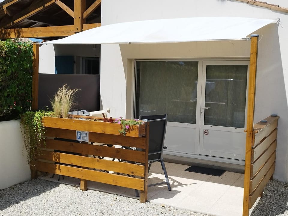 Studio tout confort à 10mn de Royan et plages Apartment in Nouvelle-Aquitaine