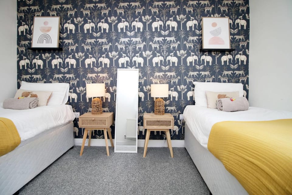 Bed, Bedroom