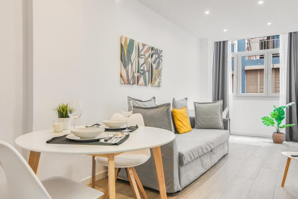 Living room, Dining area