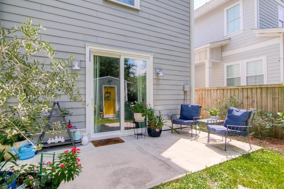 Holy City Charm-Mins To Dtwn-Beach & Shem Creek House in Mount Pleasant