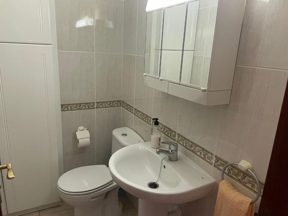El Medano Duplex. 3 Bedrooms and Terrace Apartment in El Médano