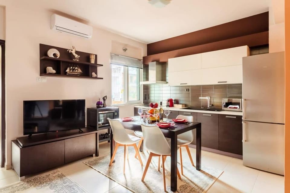 Sweet Home Kalamata Central Comfort and Warmth Apartment in Messenia