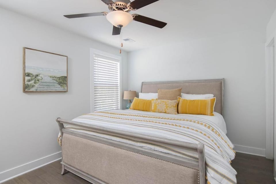 Southern Charming New Home-Mins to Beach & DT House in Mount Pleasant