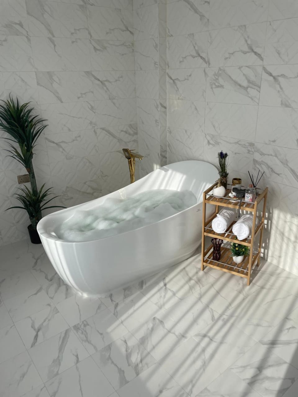 Hot Tub, Bath