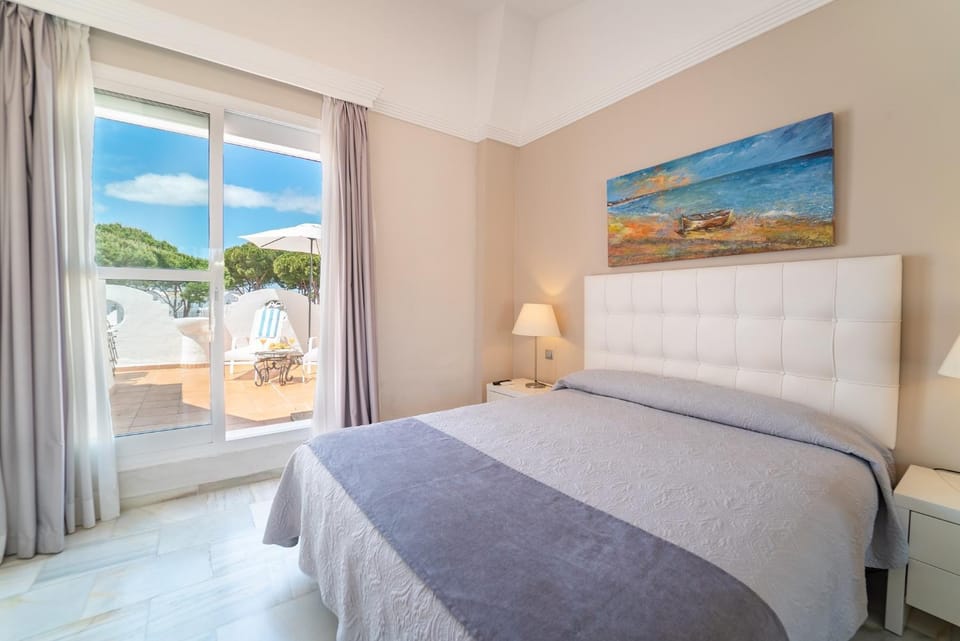 Bedroom, Garden view