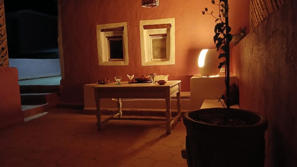Night, Seating area